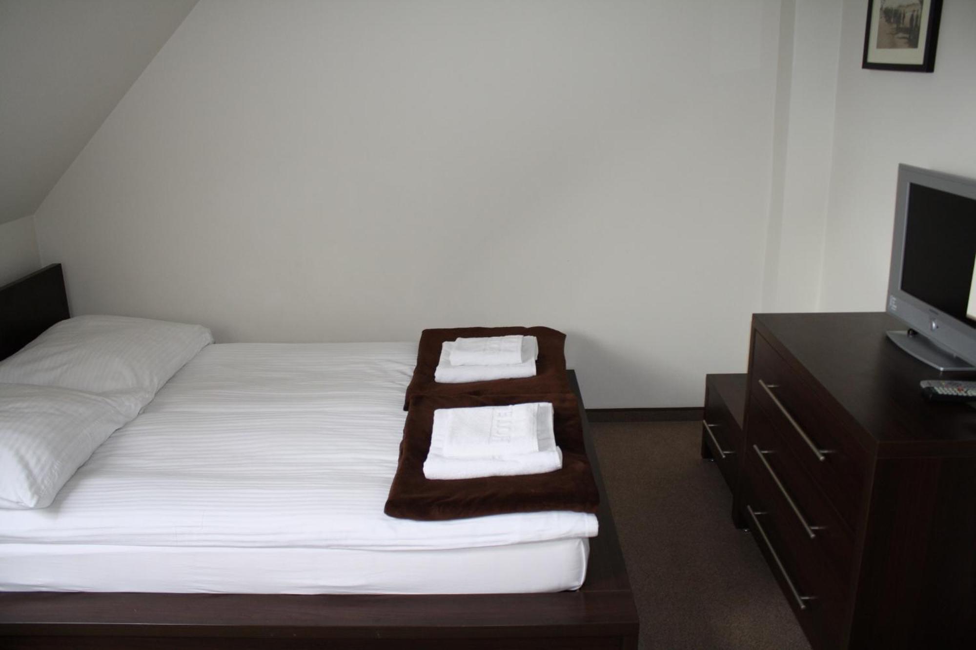 Marina Gorklo - Zurawi Kat Hotell Rom bilde