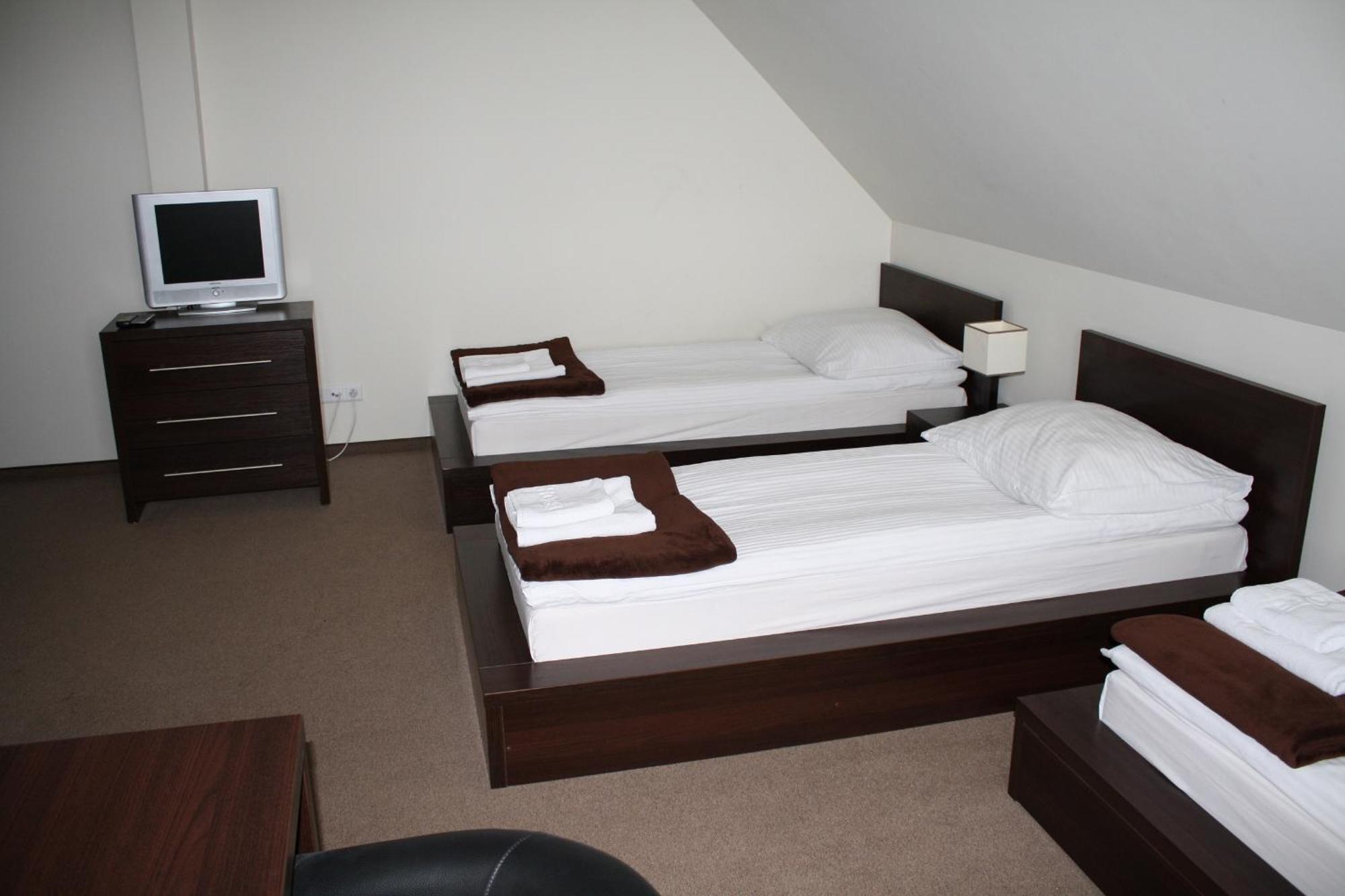 Marina Gorklo - Zurawi Kat Hotell Rom bilde